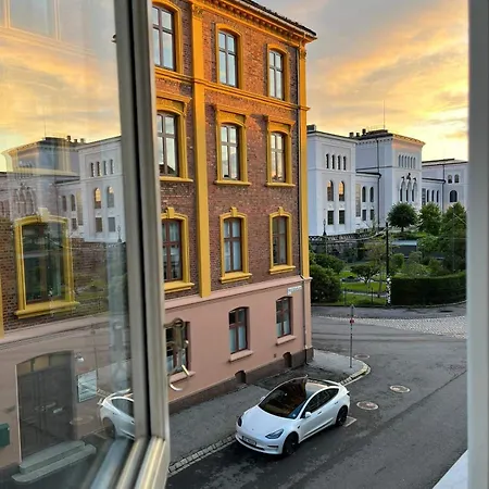 Apartamento Lovely 3-room Gem In The Heart Of