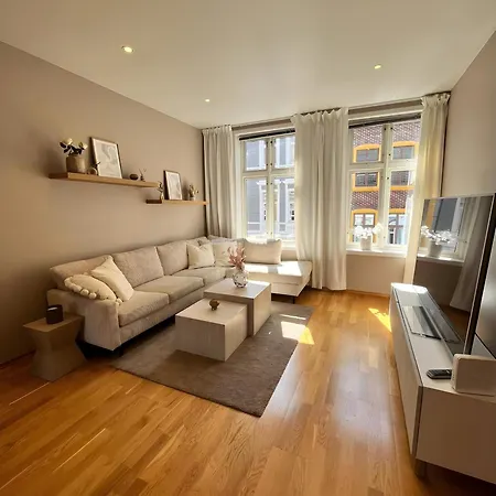 Lovely 3-room Gem In The Heart Of 베르겐